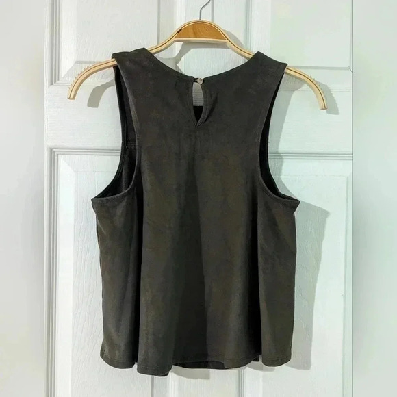 CHLOE & KATIE Women's Olive Green Micro Suede Swing Cropped Tank Top Size S NWOT - Picture 3 of 8
